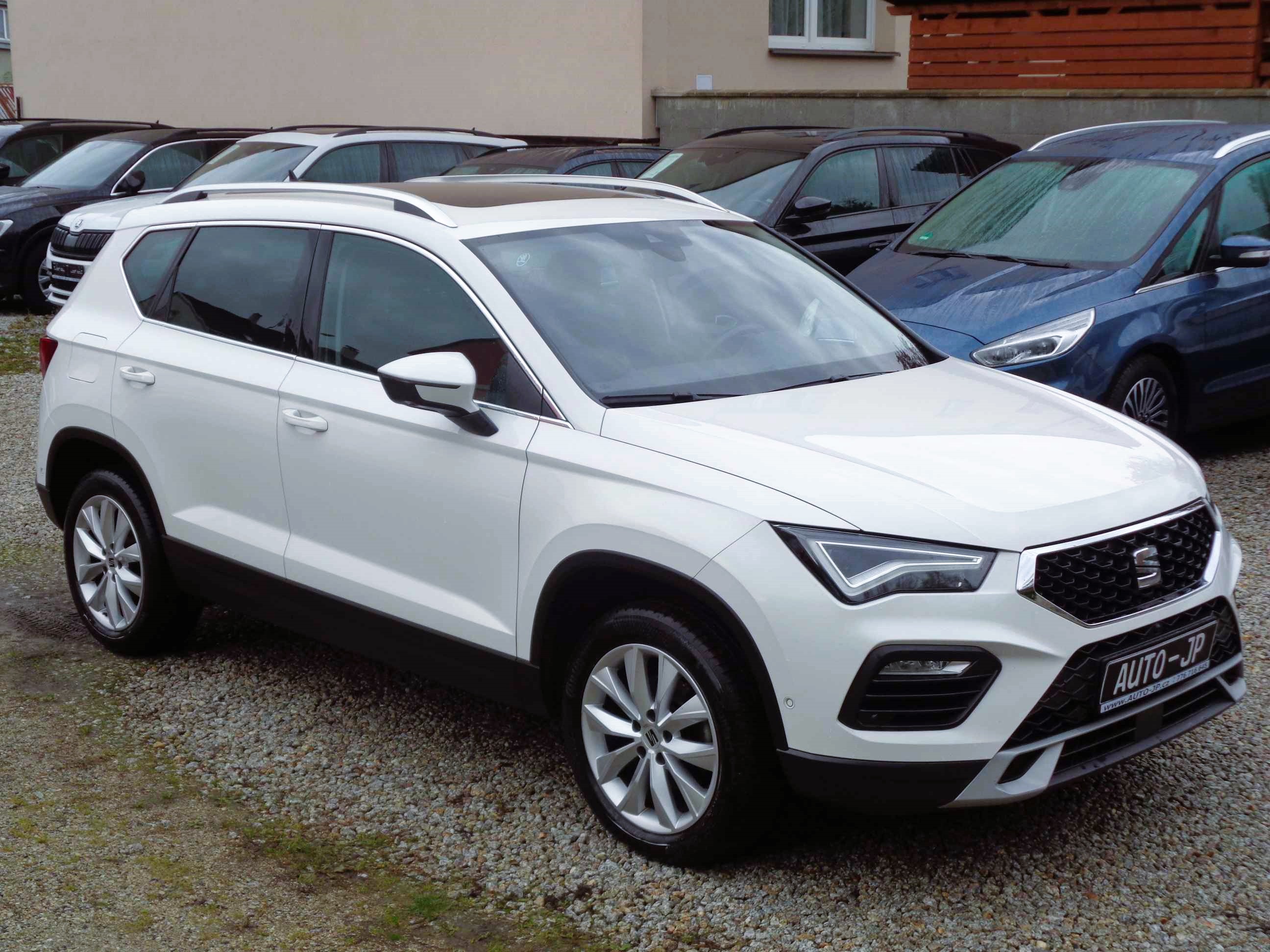  Seat Ateca 1,5 TSI STYLE - DSG LED ACC 17ALU 7airbag panorama VEGMAN NAVI